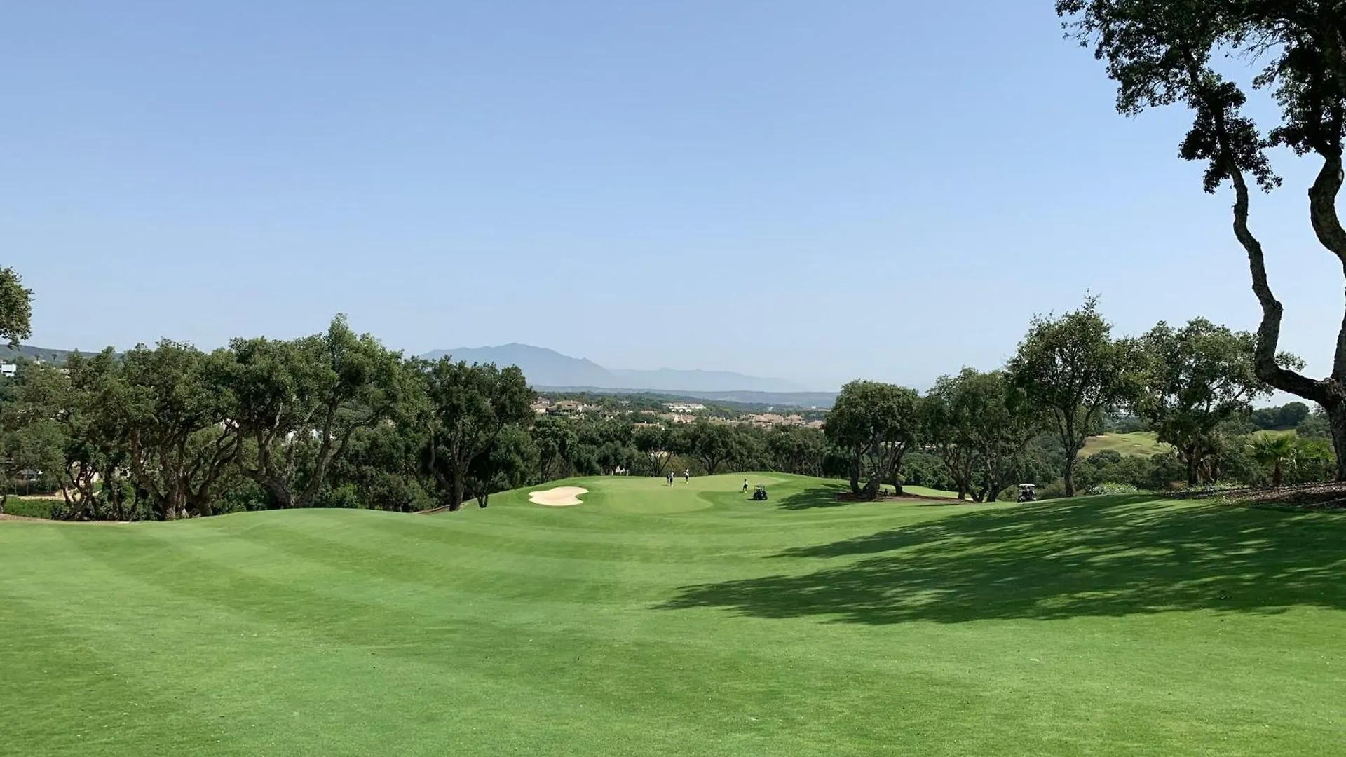 Spectacular Penthouse Apartment In Magnificent San Roque Club 0*, 산 로케 스페인